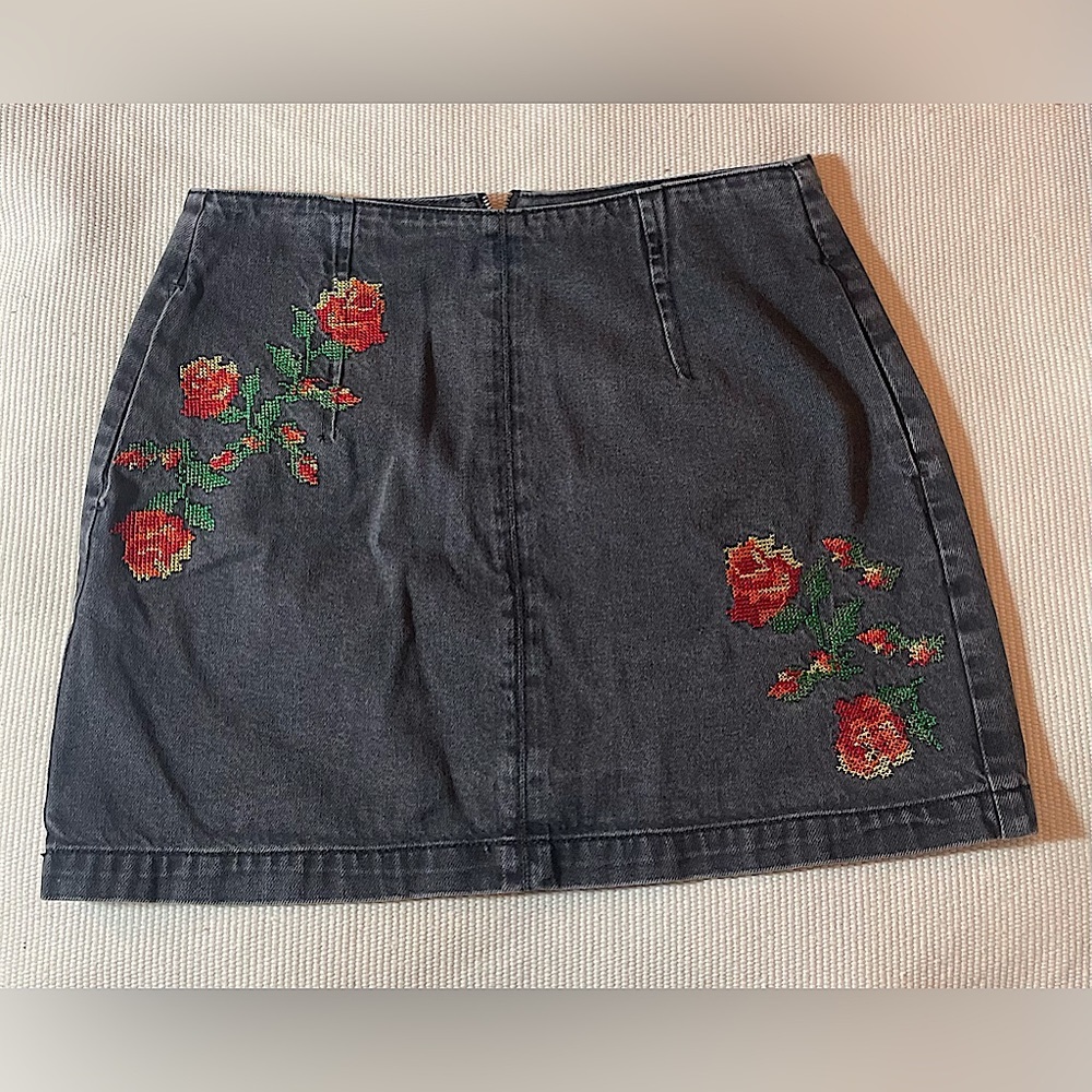 COPY - Topshop Cross Stitch Embroidered Moto Skirt Size 8 - Picture 2 of 12
